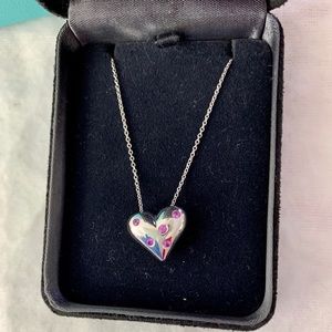 Tiffany’s Heart Pendant necklace in white gold